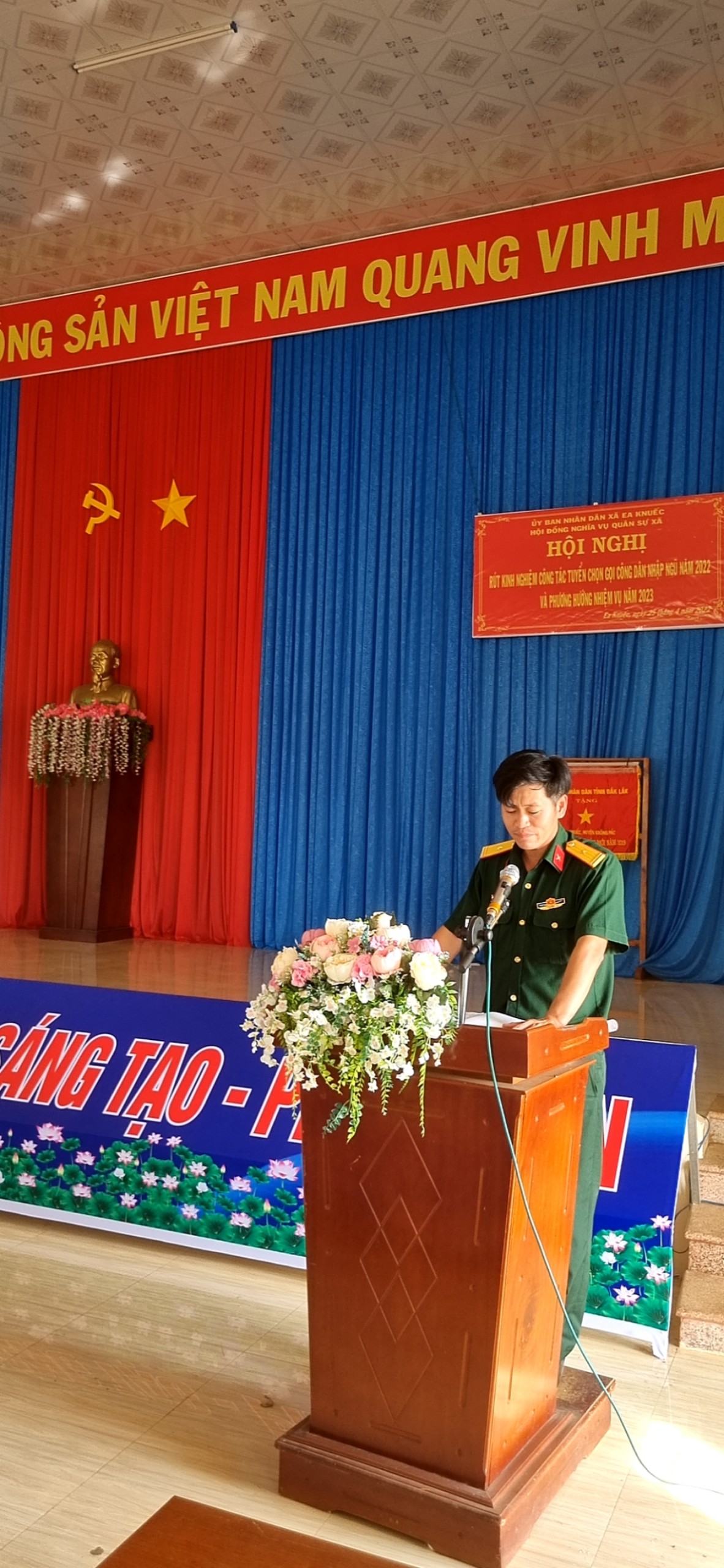 Đồng chí nguyễn văn hùng phát biểu chúc mừng hội nghị